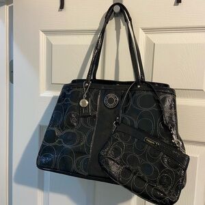 Coach Black Signature Patent Kiss Lock Tote and Pouch Set